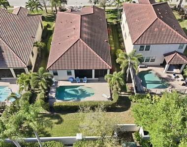 5423 Title Row Drive - Photo Thumbnail 39