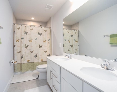 10225 Gliding Eagle Way - Photo Thumbnail 30