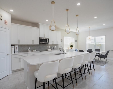 10225 Gliding Eagle Way - Photo Thumbnail 13
