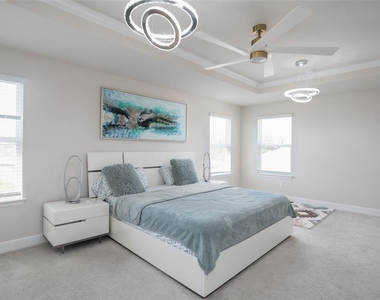 10225 Gliding Eagle Way - Photo Thumbnail 33