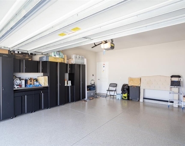 10225 Gliding Eagle Way - Photo Thumbnail 36
