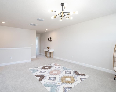 10225 Gliding Eagle Way - Photo Thumbnail 24