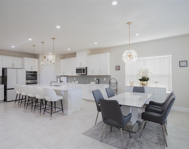10225 Gliding Eagle Way - Photo Thumbnail 10