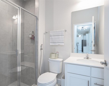 10225 Gliding Eagle Way - Photo Thumbnail 6