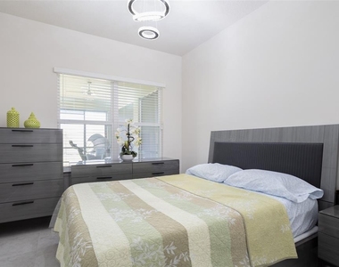 10225 Gliding Eagle Way - Photo Thumbnail 7