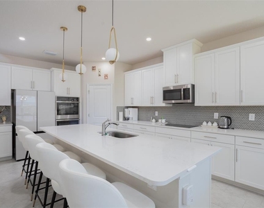 10225 Gliding Eagle Way - Photo Thumbnail 11
