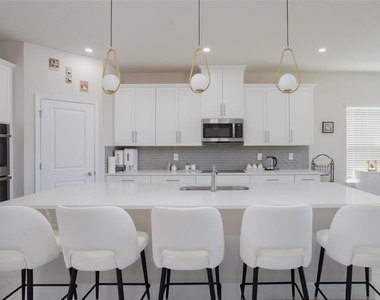 10225 Gliding Eagle Way - Photo Thumbnail 14