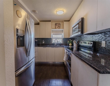 203 W Crest Avenue - Photo Thumbnail 11