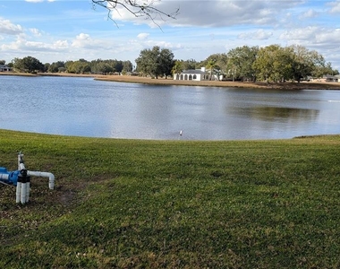 408 Lexington Drive - Photo Thumbnail 9