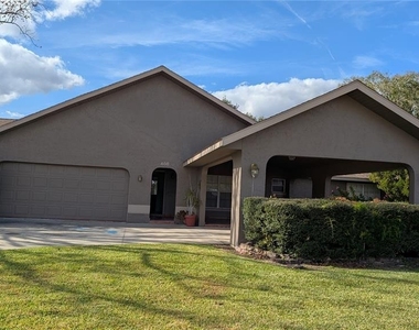 408 Lexington Drive - Photo Thumbnail 4