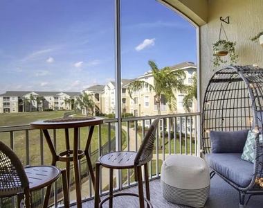 8103 Coconut Palm Way - Photo Thumbnail 20