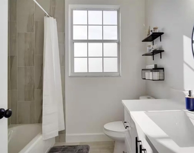 8103 Coconut Palm Way - Photo Thumbnail 16