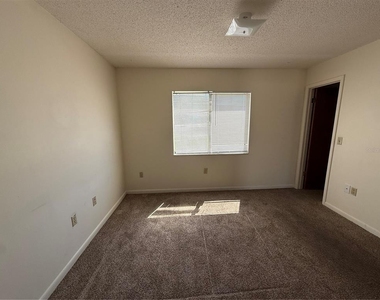 3032 Se 5th Terrace - Photo Thumbnail 5