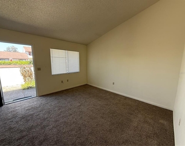3032 Se 5th Terrace - Photo Thumbnail 8