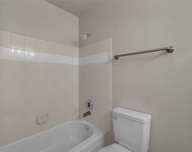 3016 Parkway Boulevard - Photo Thumbnail 21