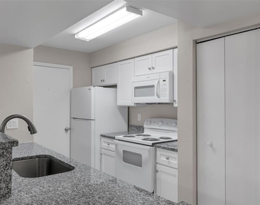 3016 Parkway Boulevard - Photo Thumbnail 10