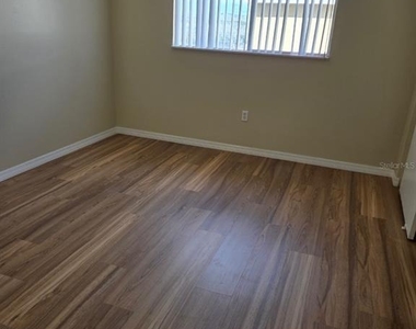1000 Lake Of The Woods Boulevard - Photo Thumbnail 8