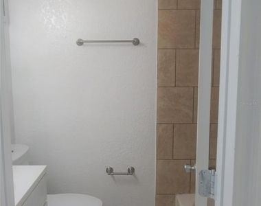 302 S Spring Garden Avenue - Photo Thumbnail 4