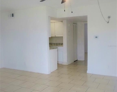 302 S Spring Garden Avenue - Photo Thumbnail 1