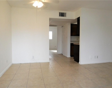 302 S Spring Garden Avenue - Photo Thumbnail 5