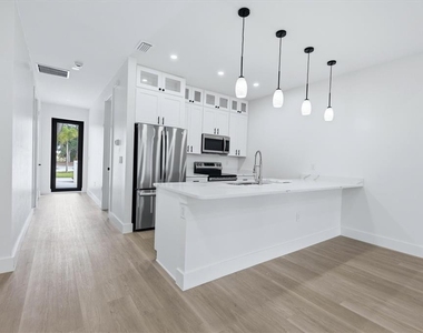 7361 S Plum Tree - Photo Thumbnail 10