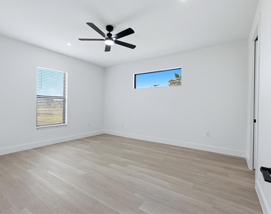 7361 S Plum Tree - Photo Thumbnail 21