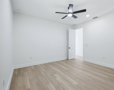 7361 S Plum Tree - Photo Thumbnail 16