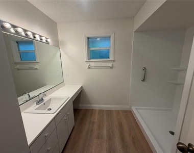 2535 S Glen Eagles Drive - Photo Thumbnail 16