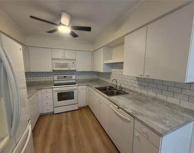 2535 S Glen Eagles Drive - Photo Thumbnail 10