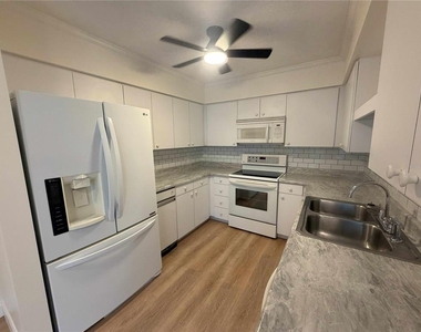 2535 S Glen Eagles Drive - Photo Thumbnail 12