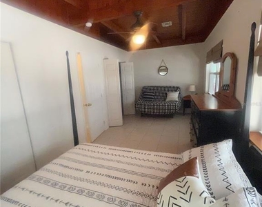 428 Court Street - Photo Thumbnail 9