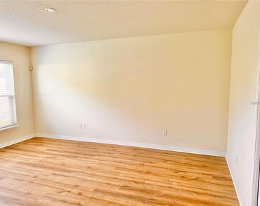 12235 Pescara Lane - Photo Thumbnail 13