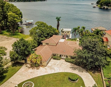 18129 Crawley Road - Photo Thumbnail 7