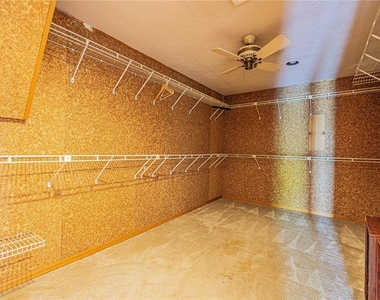 18129 Crawley Road - Photo Thumbnail 17
