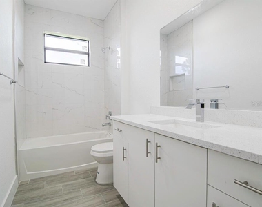 15633 Lakeland Circle - Photo Thumbnail 13