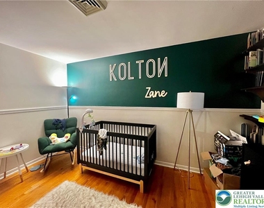 1160 Brentwood Avenue - Photo Thumbnail 5