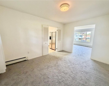 1160 Brentwood Avenue - Photo Thumbnail 16
