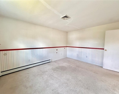 1160 Brentwood Avenue - Photo Thumbnail 39
