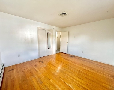 1160 Brentwood Avenue - Photo Thumbnail 32