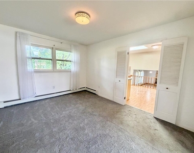 1160 Brentwood Avenue - Photo Thumbnail 17