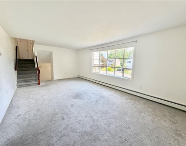 1160 Brentwood Avenue - Photo Thumbnail 18