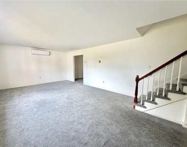 1160 Brentwood Avenue - Photo Thumbnail 20