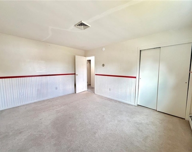 1160 Brentwood Avenue - Photo Thumbnail 38