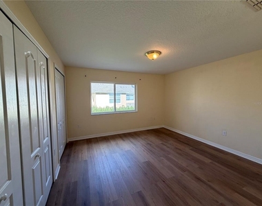 4154 Winding Vine Drive - Photo Thumbnail 5