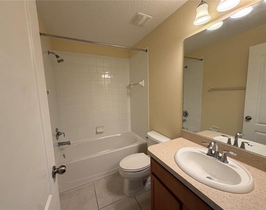 4154 Winding Vine Drive - Photo Thumbnail 7
