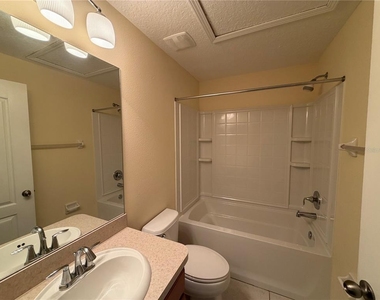 4154 Winding Vine Drive - Photo Thumbnail 9