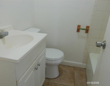 808 S Central Avenue S - Photo Thumbnail 10