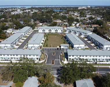 1147 E Caroline Street - Photo Thumbnail 1