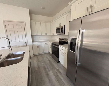 7908 N Galena Avenue - Photo Thumbnail 10