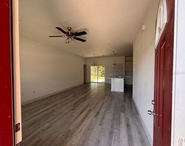 7908 N Galena Avenue - Photo Thumbnail 6